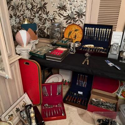 Sale Photo Thumbnail #141