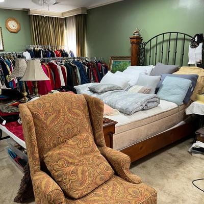 Sale Photo Thumbnail #111