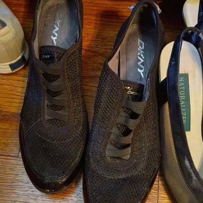 Sale Photo Thumbnail #75
