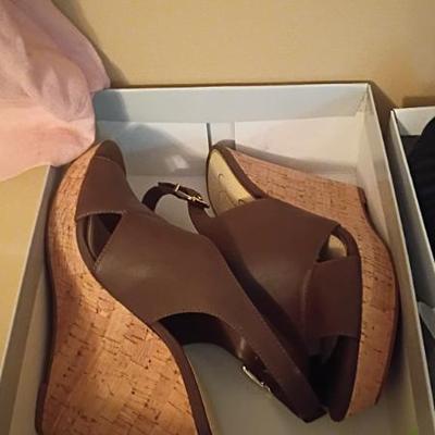 Sale Photo Thumbnail #82