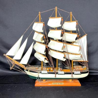 “Pride Of Baltimore” Ship Model