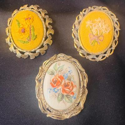 Brooches (3)