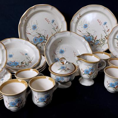 Mikasa Blue Daisies Collection 