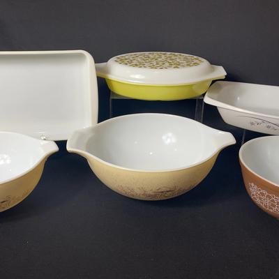 Pyrex: Mushroom Forest, Woodland Brown, Golden Honeysuckle
