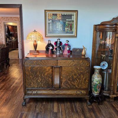 Sale Photo Thumbnail #3: Antique tiger oak sideboard buffet