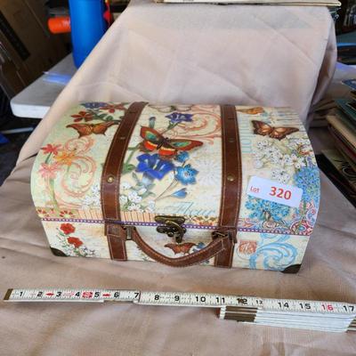 Sale Photo Thumbnail #225