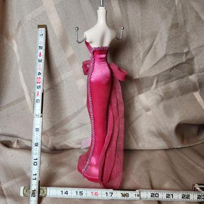 Sale Photo Thumbnail #562