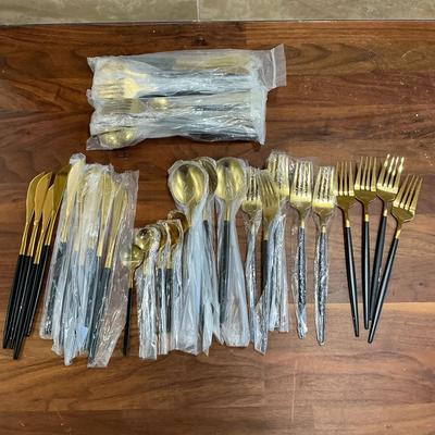 NIP Thin Modern Silverware 