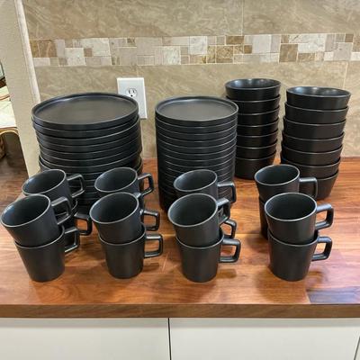 Stone + Lain Black Dishes