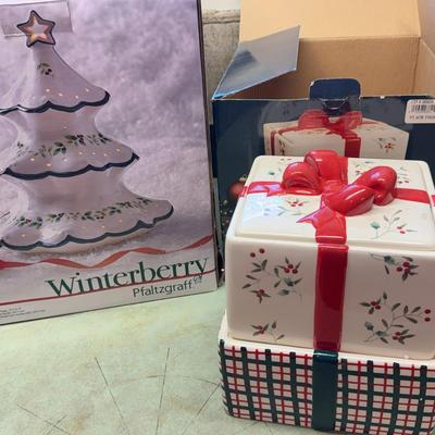 2 Pfaltzgraff Winterberry Tree & Present