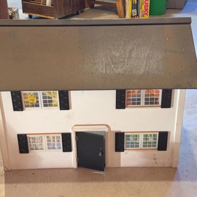 Wooden Dollhouse