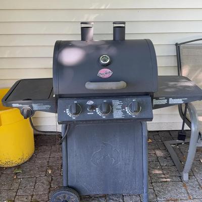 Char-Griller Gas Grill