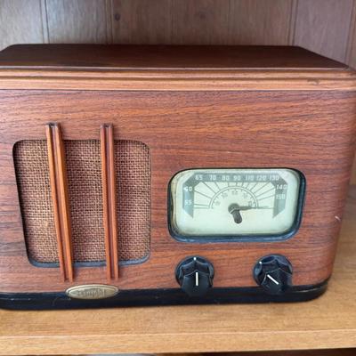 Knight Vintage Radio