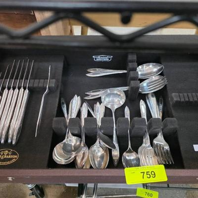 Sale Photo Thumbnail #322