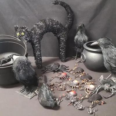 Creepy Crawlers, Spooky Spiders, And Other Festive Finds - Holiday Decor Assortment 