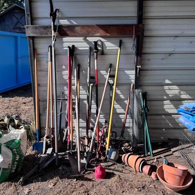 Gardening Lot – Flower Pots, Potting Soil & Yard Tools