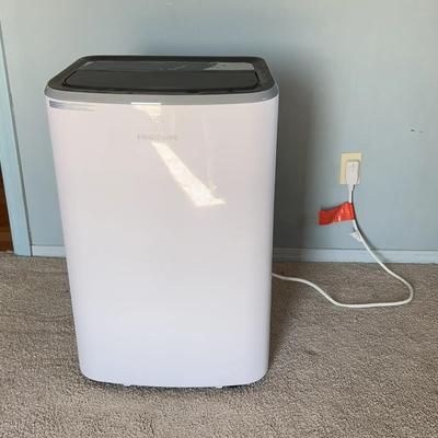 Frigidaire Portable Air Conditioner, like new– 31”H x 19”W x 14”D