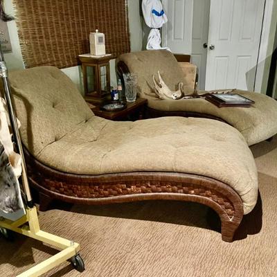 Lounger chairs 