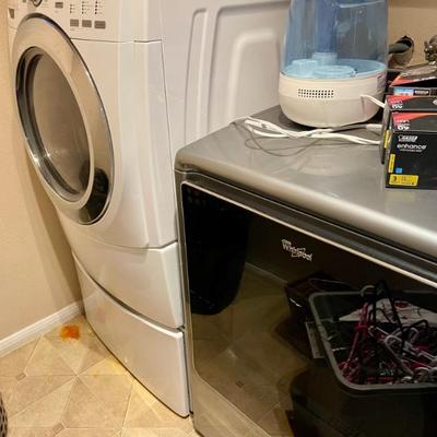 Sale Photo Thumbnail #110: Washer and dryer 