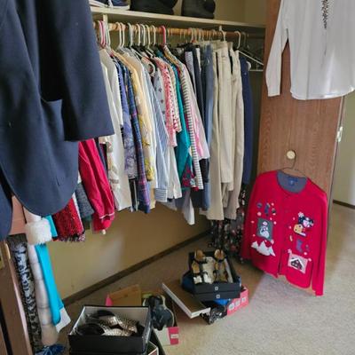 Sale Photo Thumbnail #4