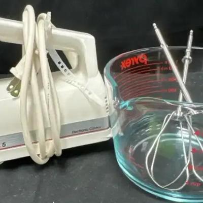 Lot 113:  KitchenAid Classic Plus 5-Speed Hand Mixer with Pyrex Measuring Bowl