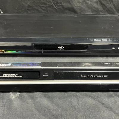 Lot 330: LG Blu-ray Player & LG DVD/VHS Recorder Combo – Lot of 2