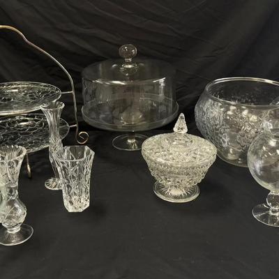 Lot 413: Vintage & Modern Crystal and Glass Serveware – Cake Stand, Vases, Platters & More