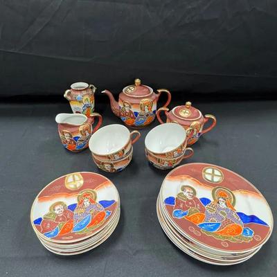 Lot 250: Japanese Tea Set 