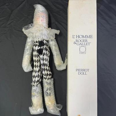 Lot 440: L’Homme Roger & Gallet Paris Pierrot Doll – Original Box