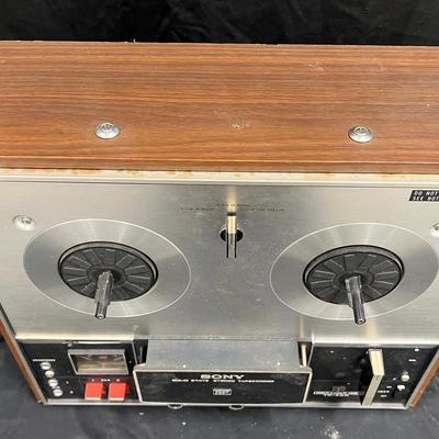 Lot 320: Vintage Sony Solid State Stereo Reel-to-Reel Tape Recorder – Model TC-250