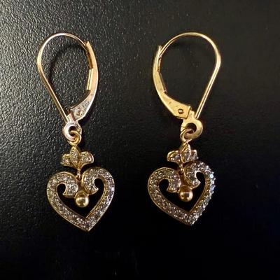 Lot 445: 14K Yellow Gold Heart Drop Earrings with Diamond Accents – 0.06 Grams