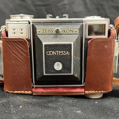 Lot 344: Zeiss Ikon Contessa 35mm Folding Rangefinder Camera with Case