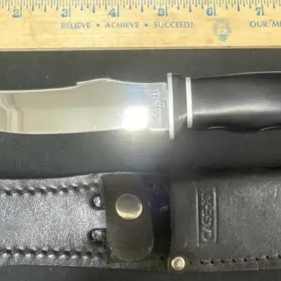 Lot 141: Case XX Fixed Blade Hunting Knife with Leather Sheath