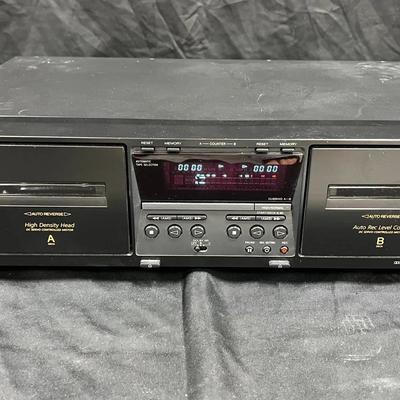 Lot 325: Sony Dual Stereo Cassette Deck – Model TC-WE475 
