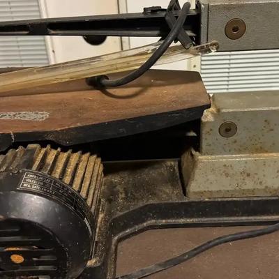 Lot 159:  Tradesman 16-Inch 2-Speed Bench Scroll Saw (Vintage Power Tool)