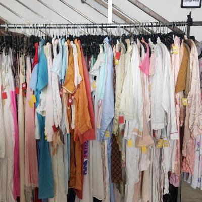 Women's Vintage Clothing