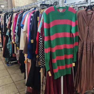 Women's Vintage Clothing