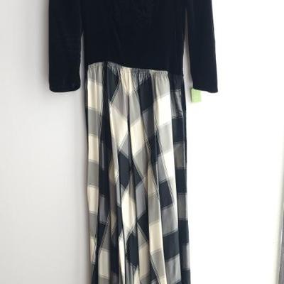 Sale Photo Thumbnail #237