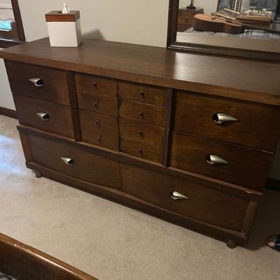 Sale Photo Thumbnail #43