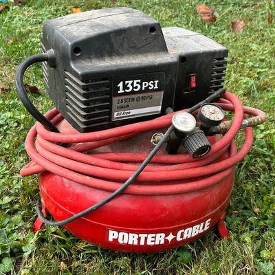 Porter Cable 6 Gallon Portable 150 PSI Air Compressor 18" Diia, 18" H