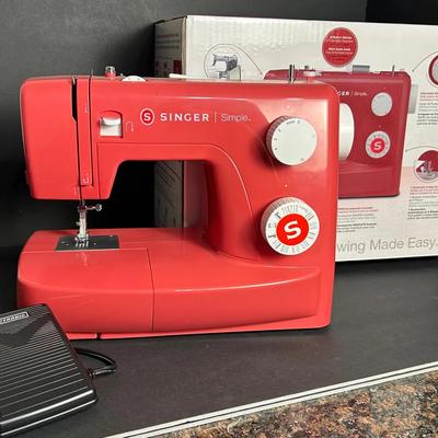 Singer Simple Sewing Machine Model 3223BY