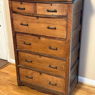 Antique Oak Chest Of Drawers - 30x19x45”