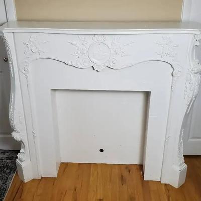 Wood Fireplace Mantel - Freestanding With Insert - 52x13x46” 
