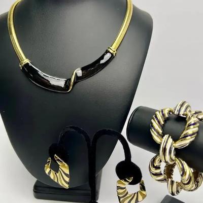 Vintage 1980s Enamel & Gold Tone Necklace,  Earrings & Bracelet