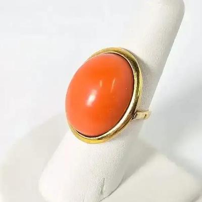 14K Gold Coral Cabochon Ring - Size 7