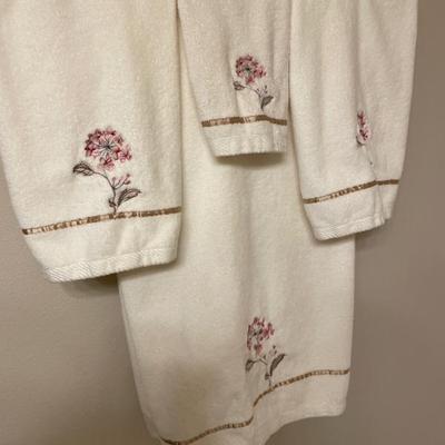 Sale Photo Thumbnail #135