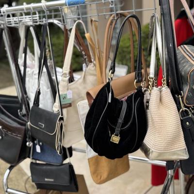 Sale Photo Thumbnail #128