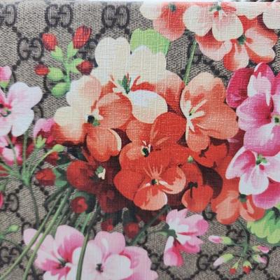Sale Photo Thumbnail #697