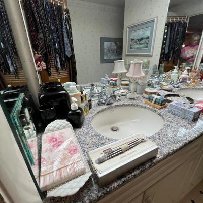 Sale Photo Thumbnail #177