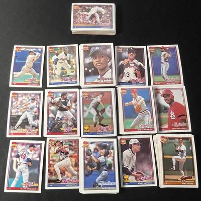 Sammy Sosa, Allan Anderson & Other Collectible Baseball Cards 